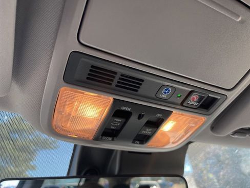 Used 2021 Honda Pilot Touring image 26