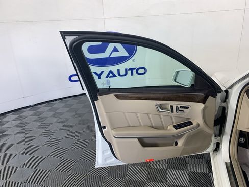 Used 2014 Mercedes-Benz E 350 Sport image 14