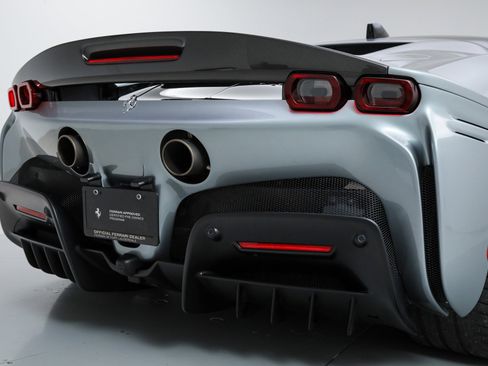 Certified 2022 Ferrari SF90 Stradale image 20