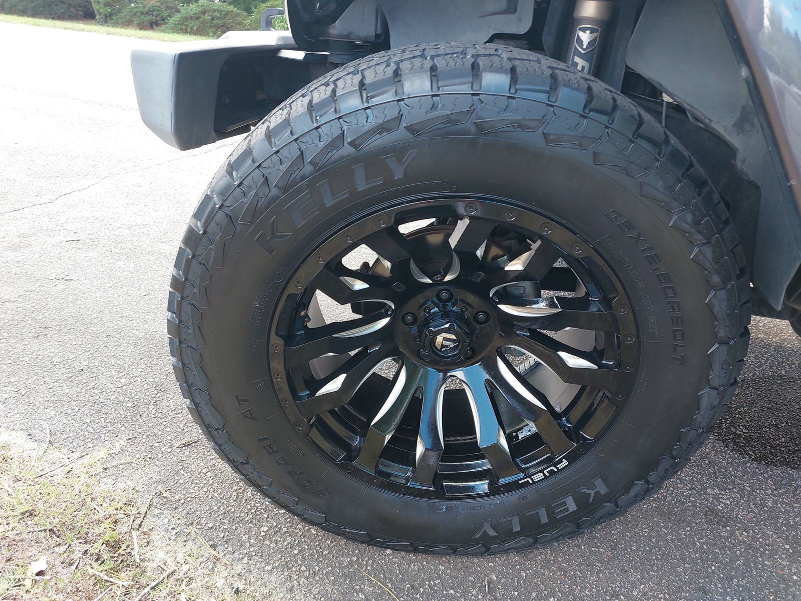 Used 2018 Jeep Wrangler Unlimited Sahara AWD/4WD image 29