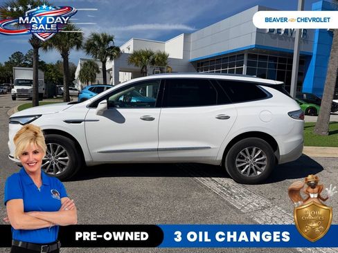 Used 2023 Buick Enclave Essence w/ Trailering Package, 5000 lbs. FWD image 7