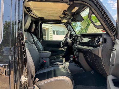 Used 2022 Jeep Wrangler Unlimited Rubicon w/ Xtreme Recon 35" Tire Package AWD/4WD image 20