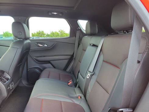 Used 2025 Chevrolet Blazer RS FWD image 17