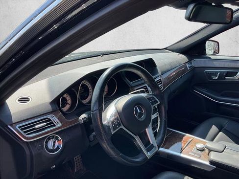 Used 2015 Mercedes-Benz E 350 4MATIC Sedan image 8