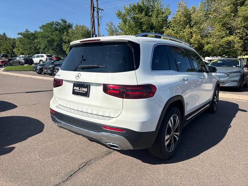 Used 2024 Mercedes-Benz GLB 250 image 11