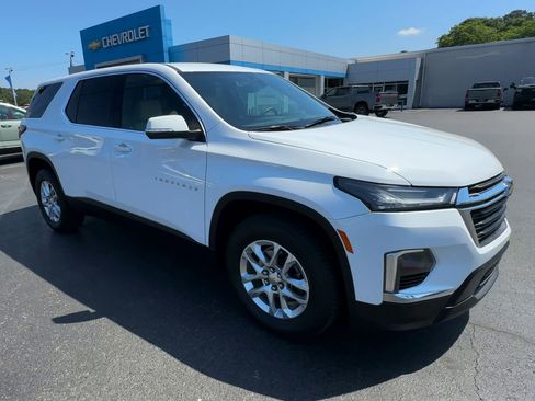 Certified 2024 Chevrolet Traverse LS w/ Safety Package FWD image 2