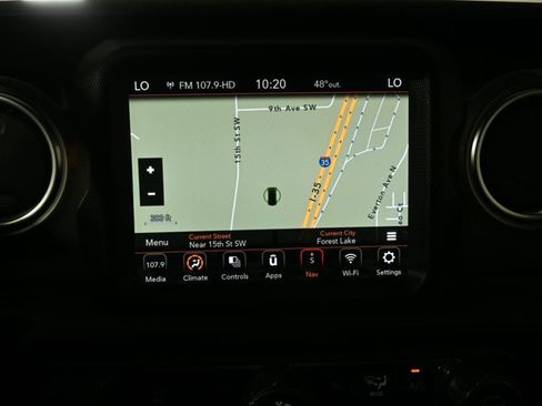 Used 2022 Jeep Wrangler Unlimited Sahara w/ Dual Top Group AWD/4WD image 29