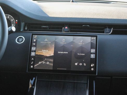 New 2026 Land Rover Range Rover Evoque S image 25