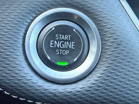 Certified 2025 Chevrolet Equinox LT AWD/4WD image 22