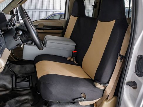 Used 2005 Ford F250 XL image 26