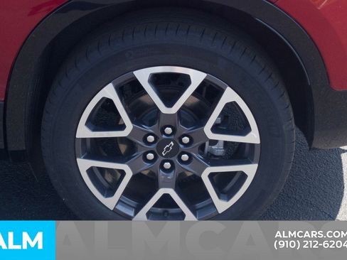 Used 2025 Chevrolet Blazer RS FWD image 13