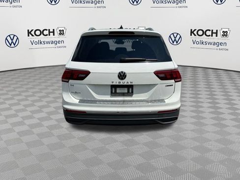 Used 2024 Volkswagen Tiguan SE AWD/4WD image 7