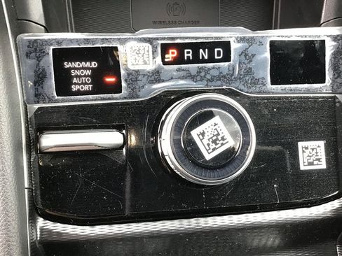 New 2025 Jeep Grand Cherokee L Limited w/ Luxury Tech Group II image 15