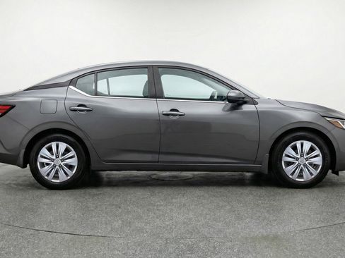 Used 2025 Nissan Sentra S FWD image 11