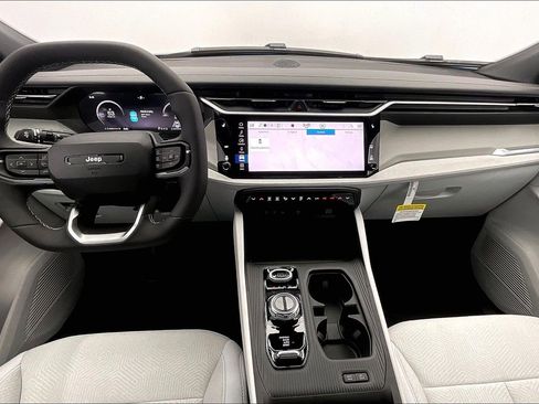 New 2026 Jeep Cherokee Laredo AWD/4WD image 5
