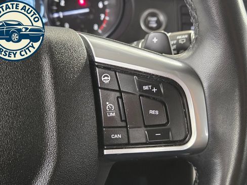 Used 2019 Land Rover Discovery Sport HSE AWD/4WD image 14