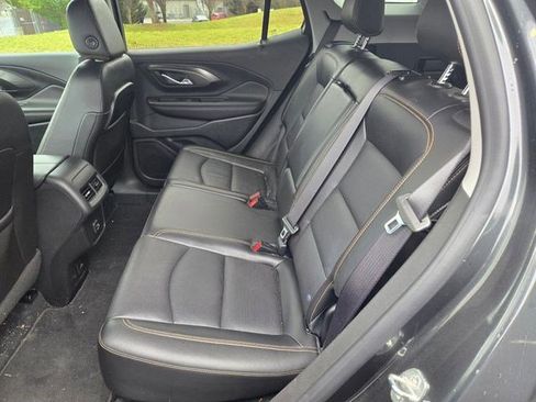 Used 2021 GMC Terrain SLT image 16