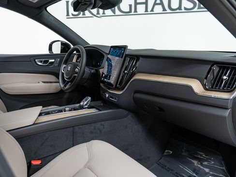 New 2026 Volvo XC60 T8 Plus w/ Protection Package Premier AWD/4WD image 21