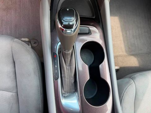 Used 2020 Chevrolet Malibu LS FWD image 28