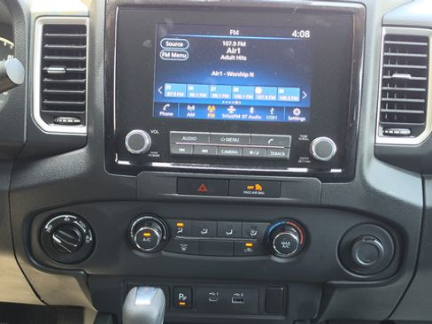 Used 2023 Nissan Frontier SV w/ Technology Package AWD/4WD image 10