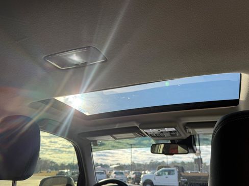 Used 2024 Toyota 4Runner Limited image 21