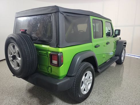 Used 2019 Jeep Wrangler Unlimited Sport S AWD/4WD image 4