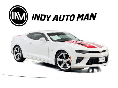 Used 2018 Chevrolet Camaro SS RWD image 2