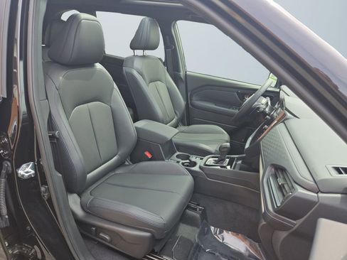 Certified 2025 Subaru Forester Limited image 15