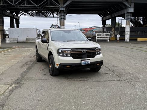 Used 2024 Ford Maverick Tremor w/ Tremor Off-Road Package image 16