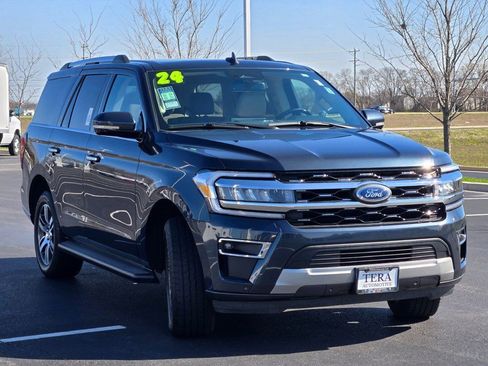 Used 2024 Ford Expedition Limited AWD/4WD image 4