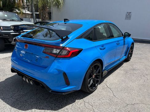 Used 2025 Honda Civic Type R image 6