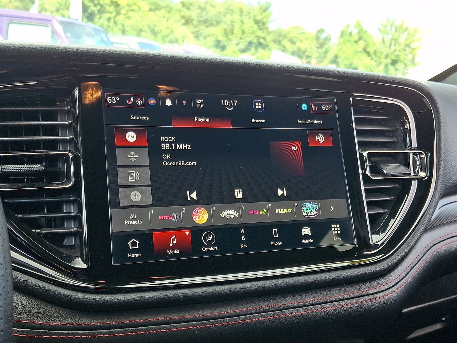 Certified 2025 Dodge Durango GT w/ Blacktop Package AWD/4WD image 19