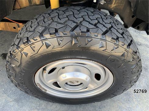 Used 2016 Ford F250 XL w/ Power Equipment Group AWD/4WD image 18