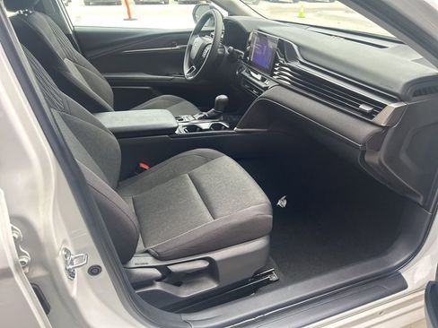 Used 2025 Toyota Camry LE FWD image 17