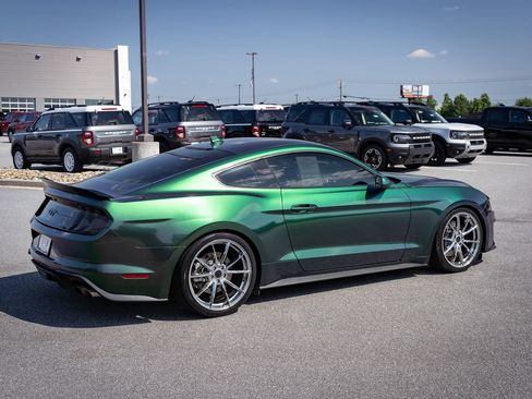 Used 2021 Ford Mustang GT Premium w/ Carbon Sport Interior Package RWD image 10