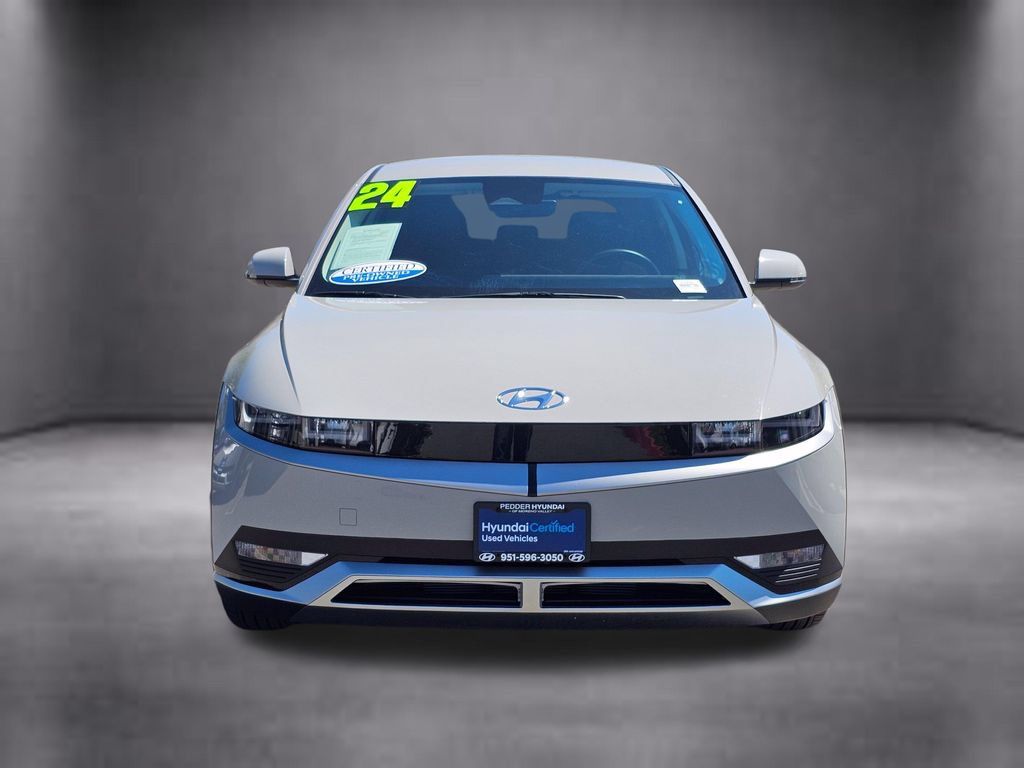 Certified 2024 Hyundai Ioniq 5 SE RWD image 3