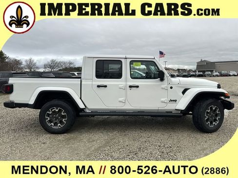 New 2026 Jeep Gladiator Sport image 13