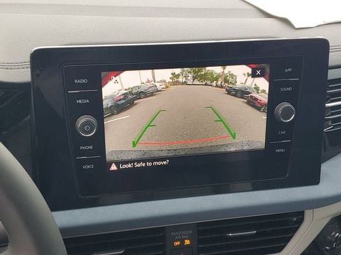 New 2026 Volkswagen Jetta SE FWD image 23