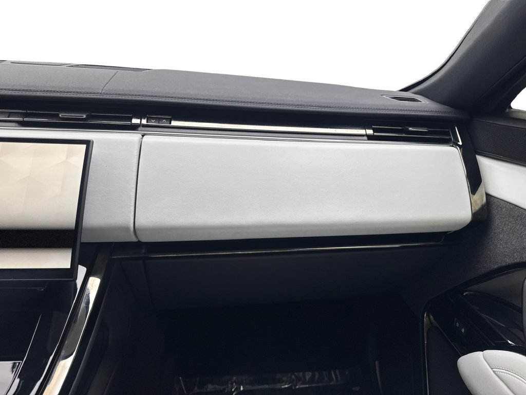 Used 2024 Land Rover Range Rover Sport SE AWD/4WD image 58