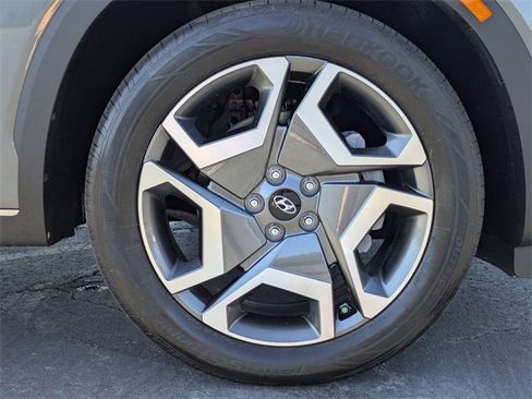 Used 2023 Hyundai Palisade SEL w/ Premium Package image 12