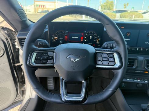 Used 2024 Ford Mustang Coupe image 19