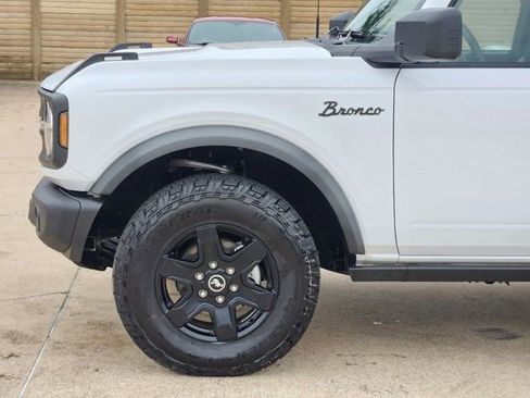 Used 2025 Ford Bronco Big Bend w/ Black Diamond Package image 15