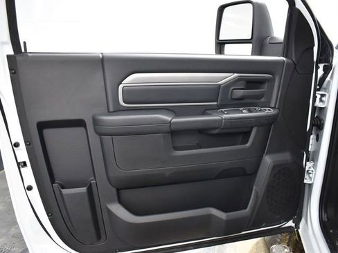 New 2024 RAM 2500 Tradesman w/ Chrome Appearance Group image 10