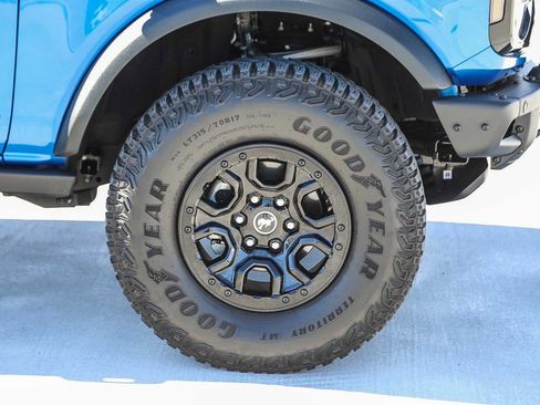 Used 2021 Ford Bronco First Edition image 10