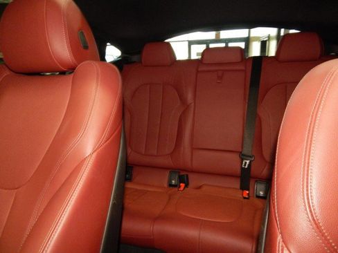 Used 2022 BMW X6 xDrive40i image 33