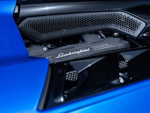 Used 2025 Lamborghini Revuelto AWD/4WD image 20