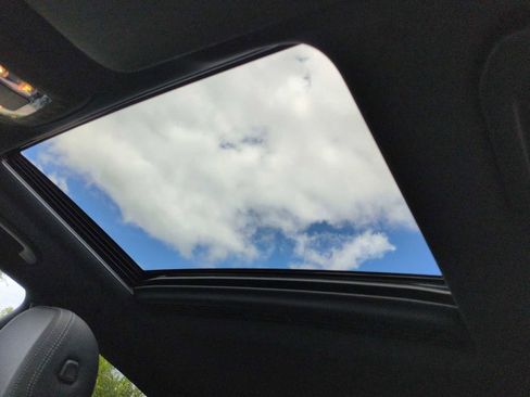 Used 2025 Mercedes-Benz GLE 350 4MATIC image 20