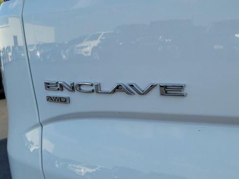 Used 2024 Buick Enclave Premium image 6