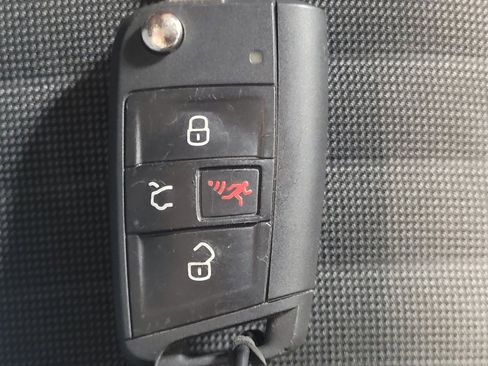 Used 2025 Volkswagen Jetta S FWD image 32