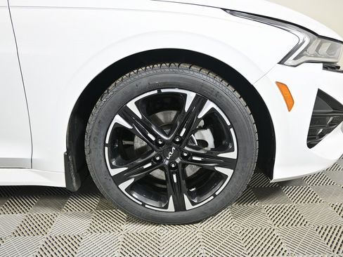 Used 2023 Kia K5 GT-Line image 11